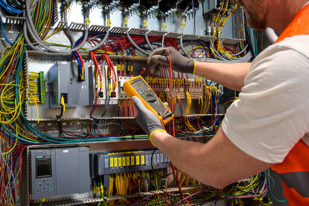 Best Circuit Breaker Repair  in Pleasanton, TX